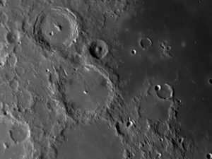 Krater Alphonus
