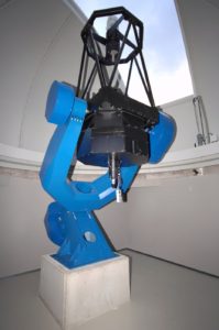 Kuppel mit Teleskop