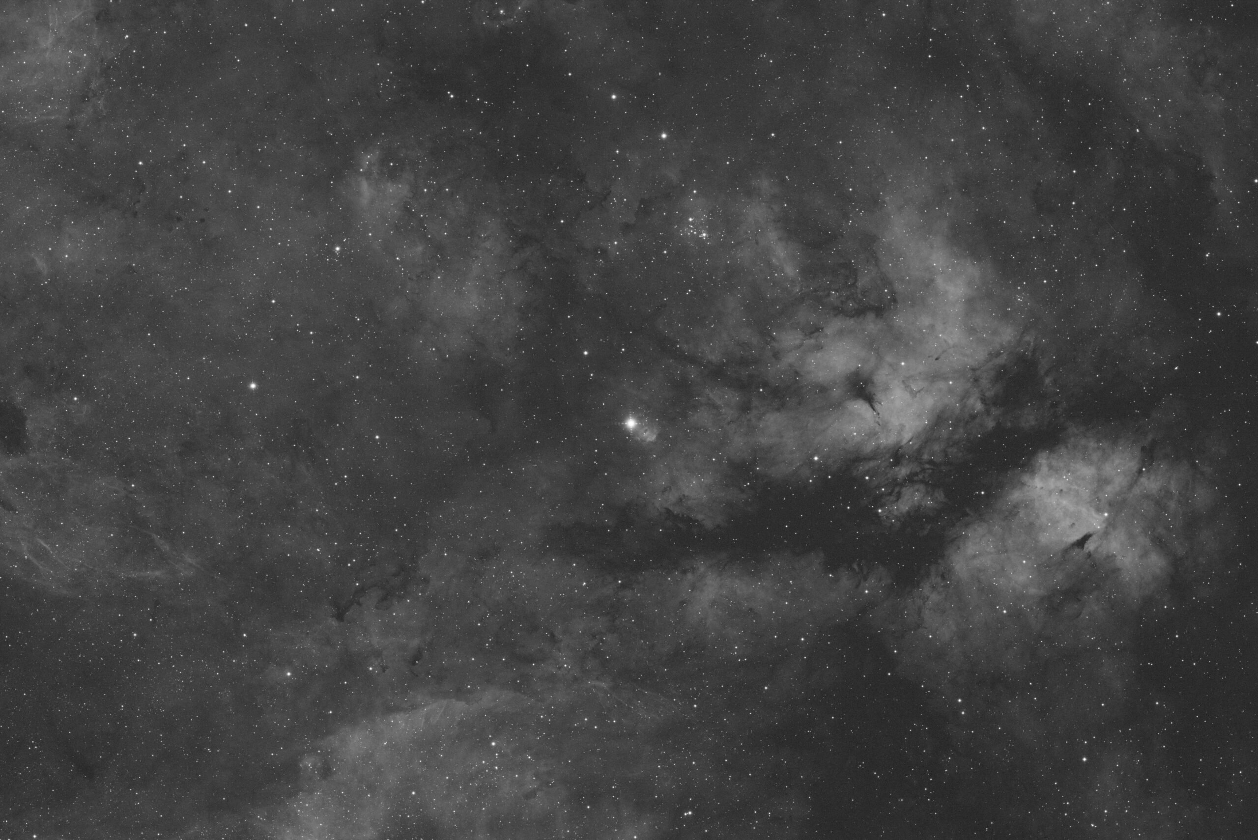 IC1318, 1x180s mit dem H-alpha 3,5nm Ultra-Narrowband-Filter © Christoph Kaltseis