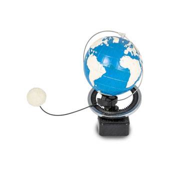 Earth / Moon system with gear box